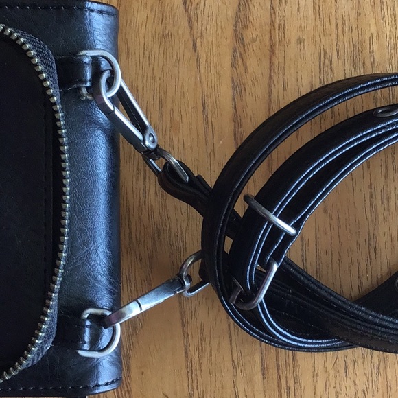 Matt & Nat crossbody Purse - Picture 8 of 8